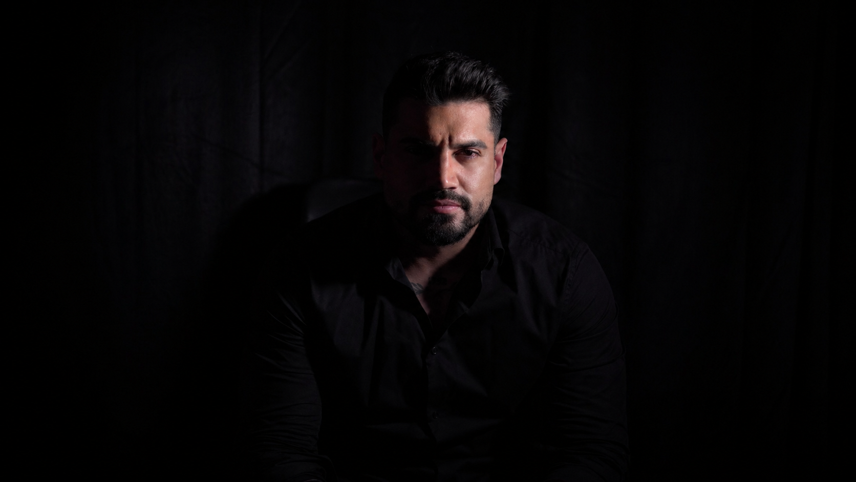 Sergio Dueñas — Mentor emocional y coach de relaciones